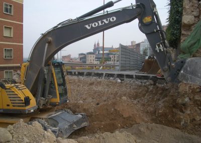 Excavación para construcción entrada parking la Glorieta
